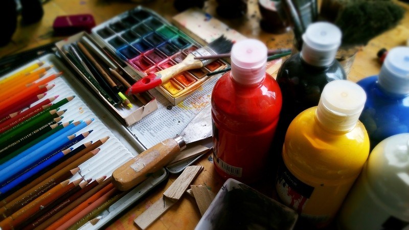 painting-draw-pencils-pens-watercolour-paint
